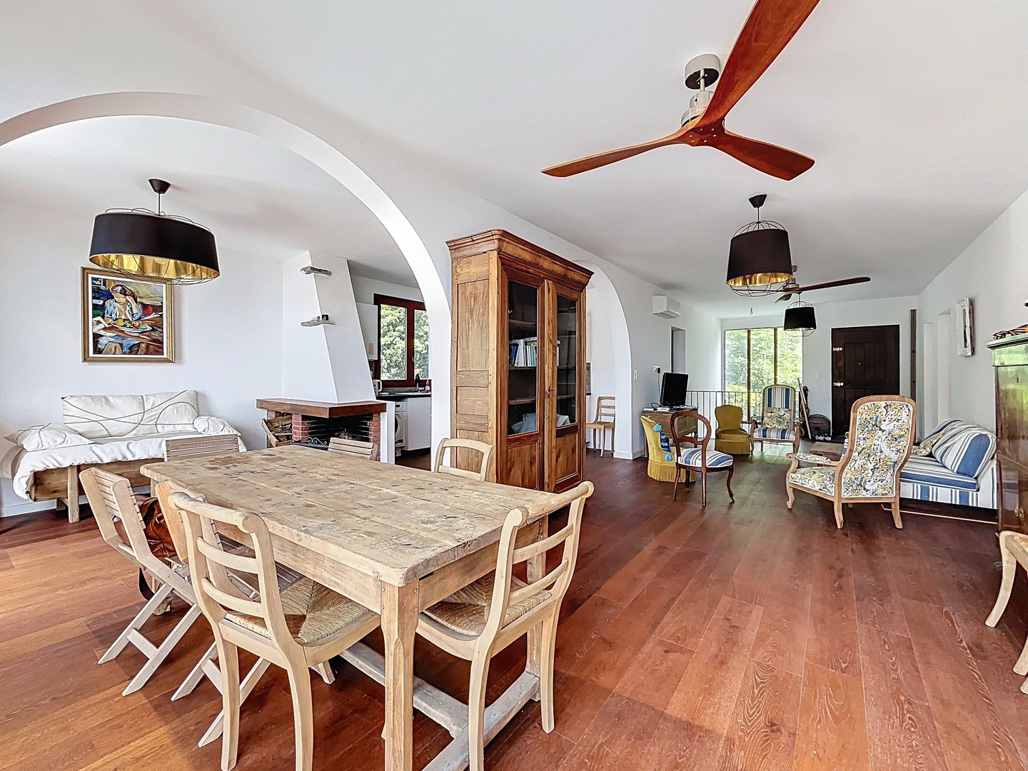 VILLA AVEC PISCINE MIOMO ET VUE MER - EMPLACEMENT PRIVILEGIE