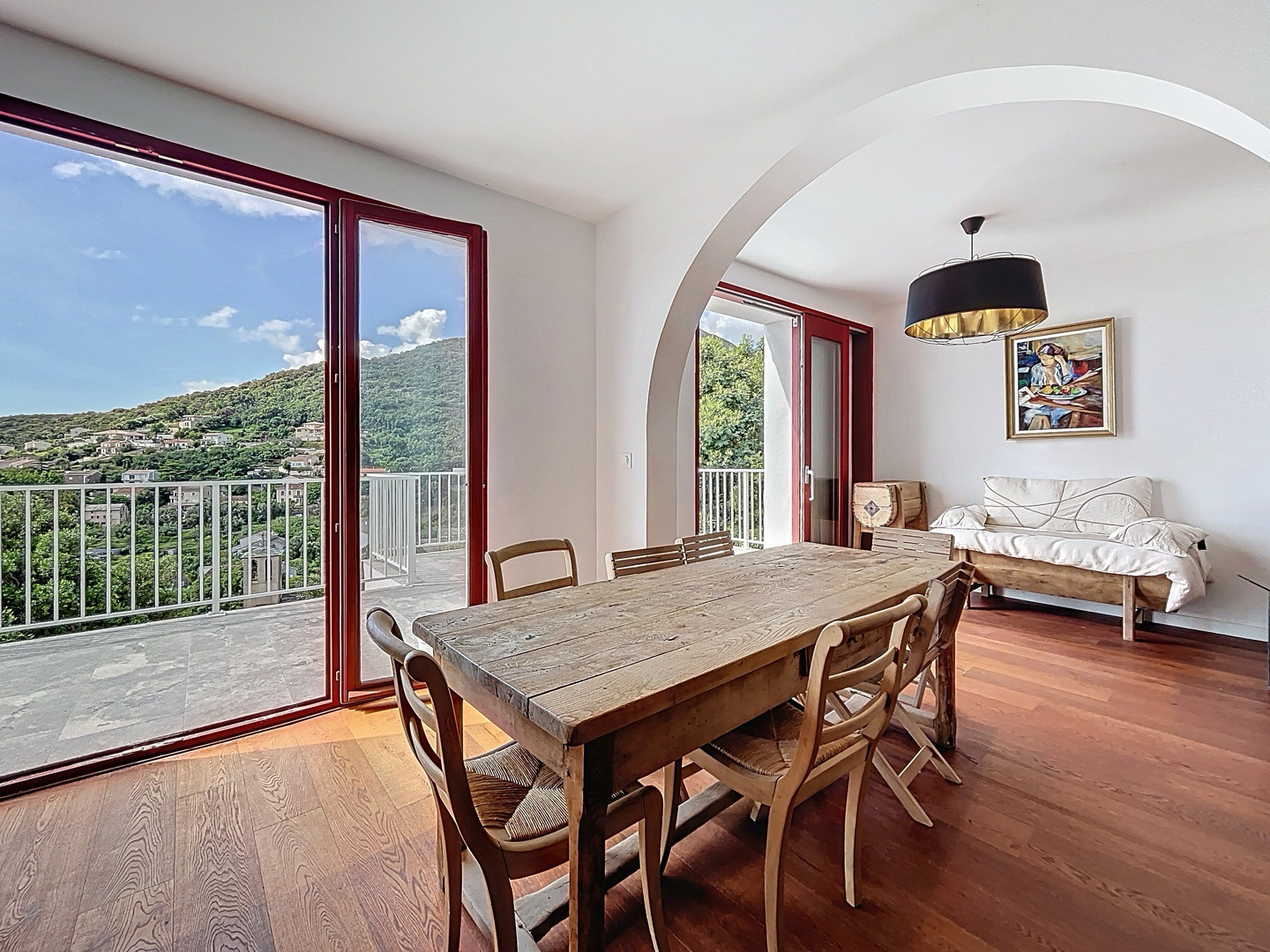 VILLA AVEC PISCINE MIOMO ET VUE MER - EMPLACEMENT PRIVILEGIE