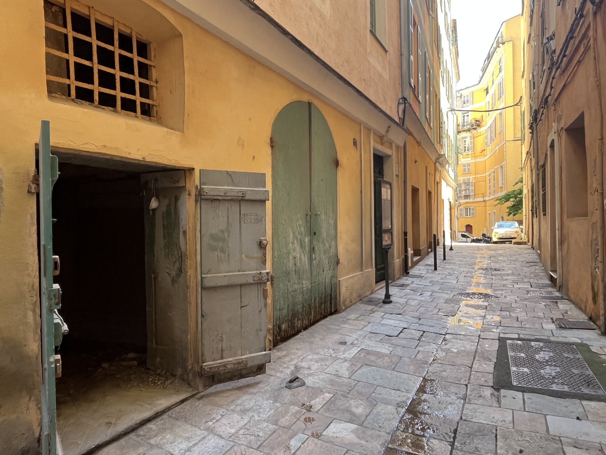 BASTIA - CENTRE VILLE - RUE CARBUCCIA