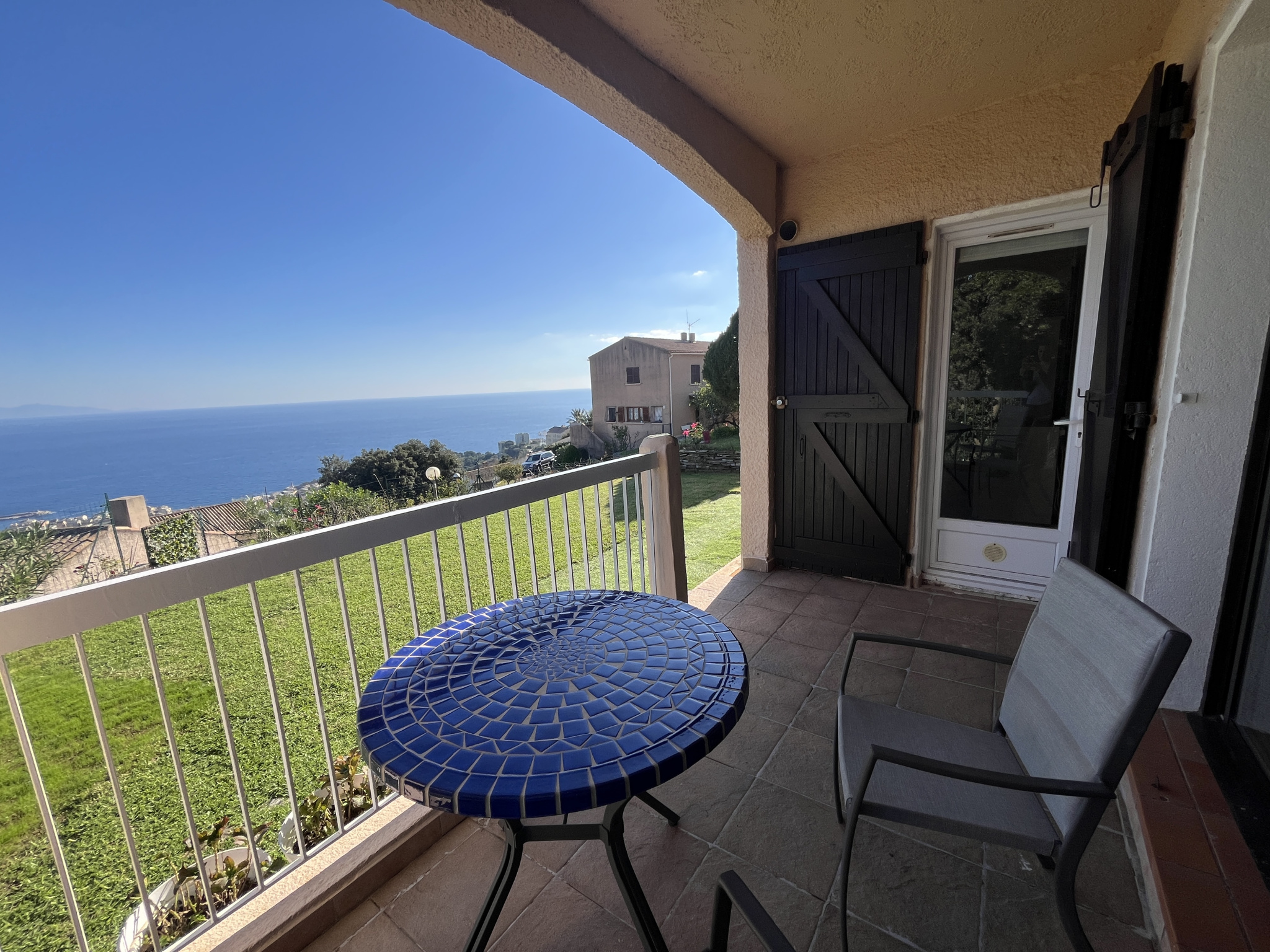 VILLA DE 200M2 SUR LES HAUTEURS DE BASTIA