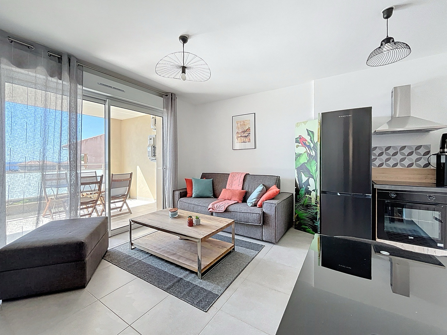 À vendre   Appartement F2 récent avec terrasse vue mer au Macchione, Bastia