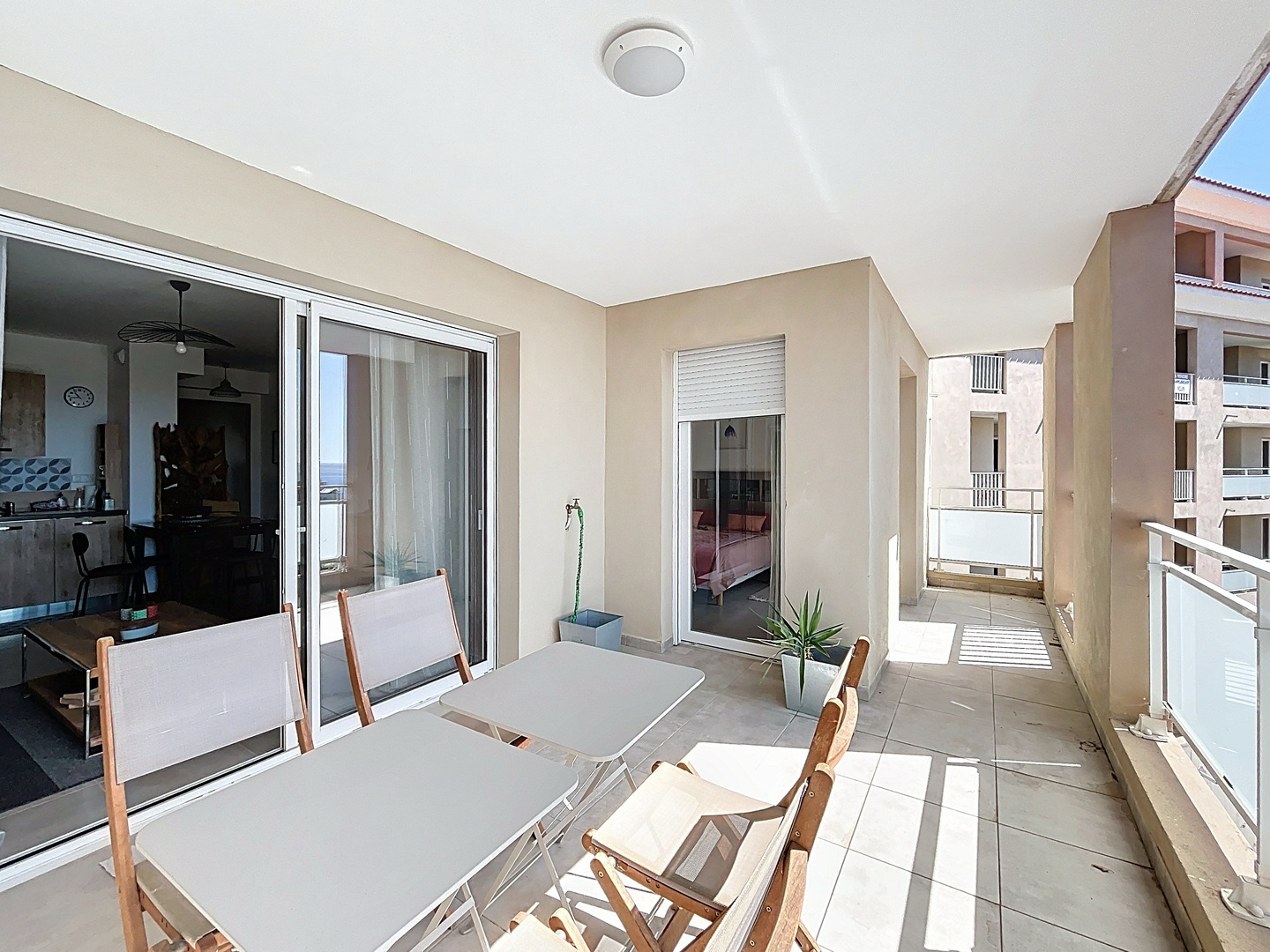 À vendre   Appartement F2 récent avec terrasse vue mer au Macchione, Bastia