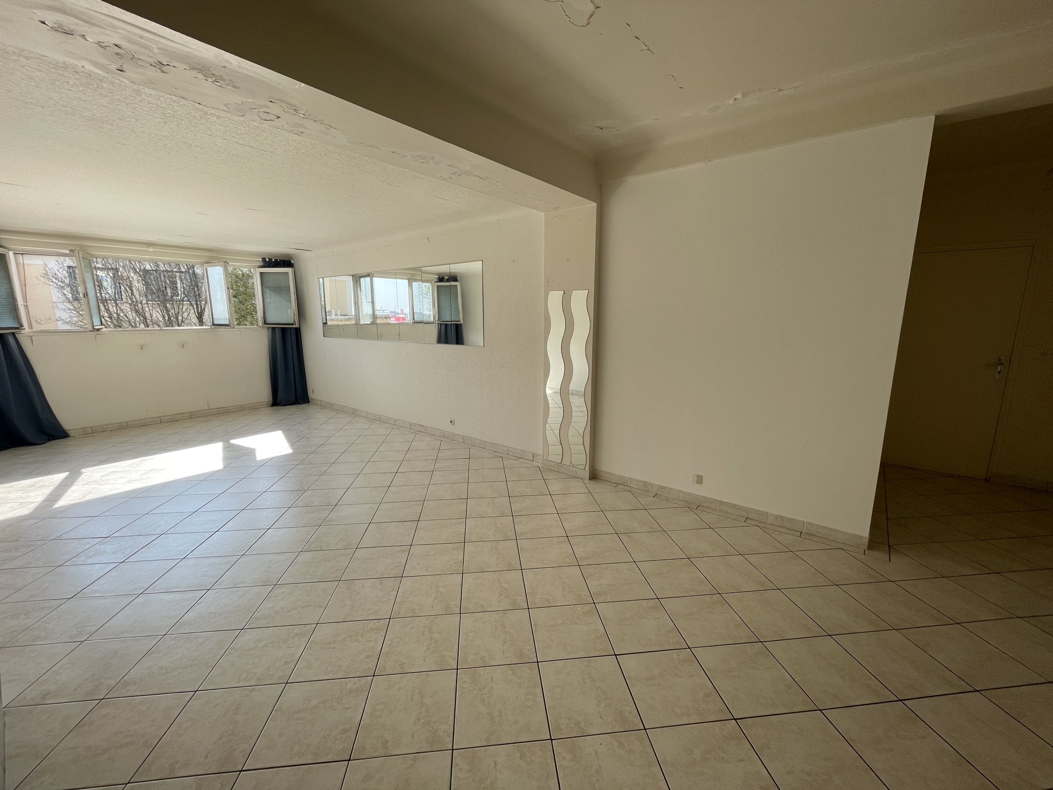 BASTIA TOGA - GRAND STUDIO DE 46m2