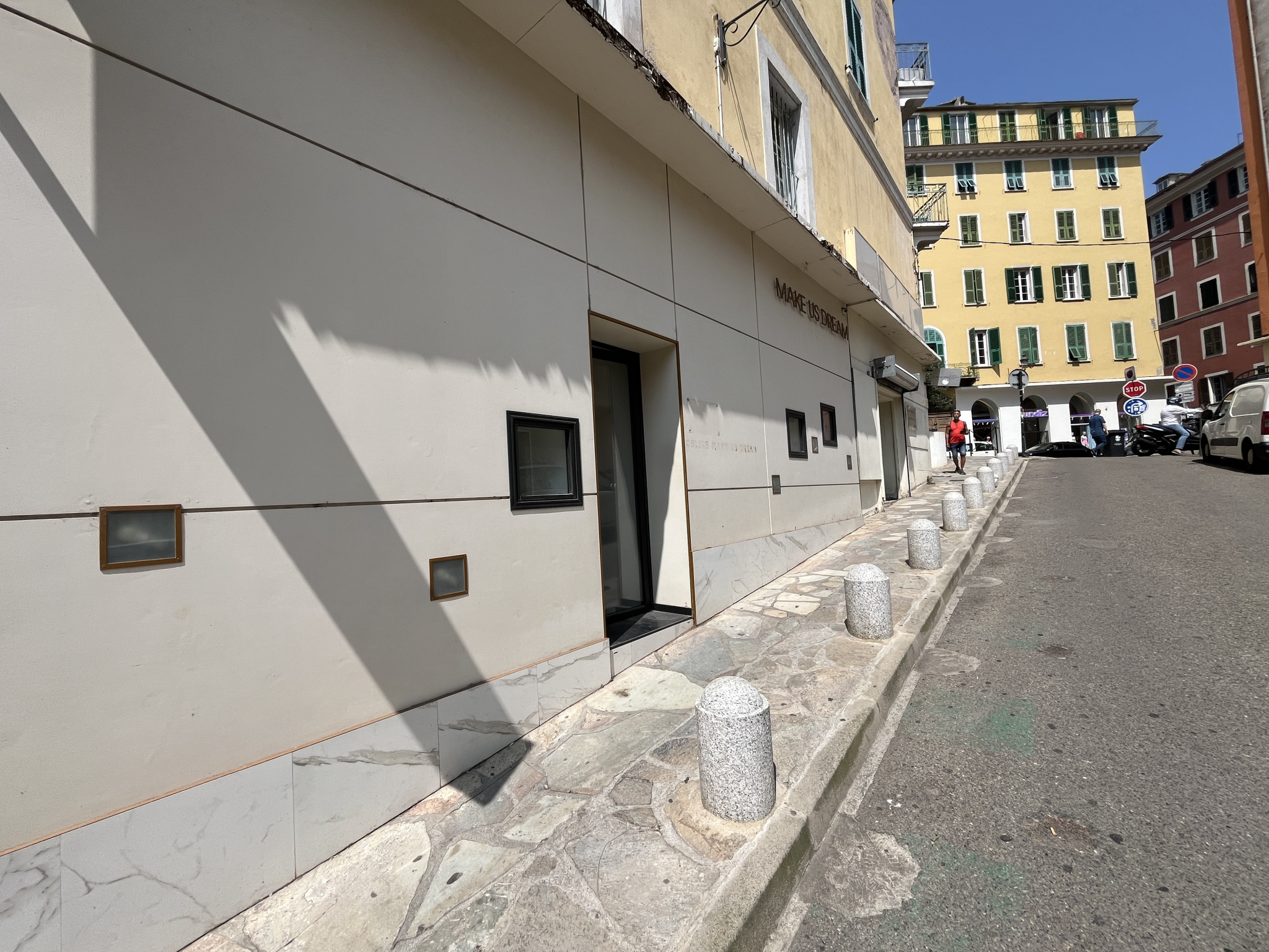 BASTIA CENTRE-VILLE  VENTE DE MURS COMMERCIAUX