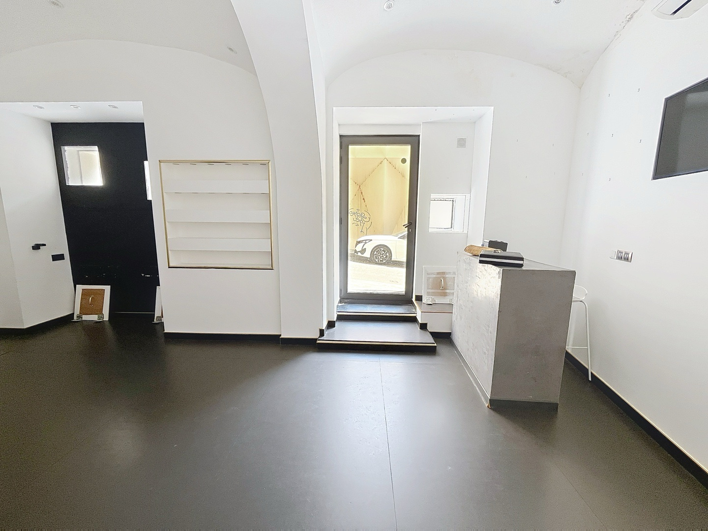 BASTIA CENTRE-VILLE  VENTE DE MURS COMMERCIAUX