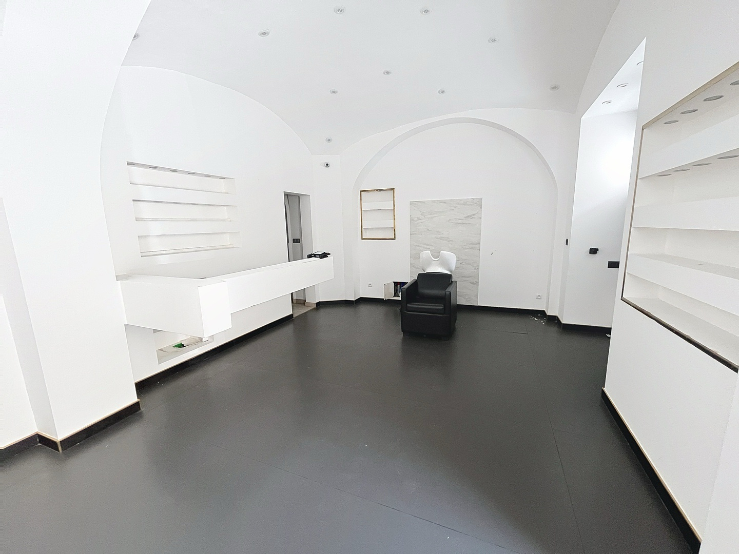 BASTIA CENTRE-VILLE  VENTE DE MURS COMMERCIAUX