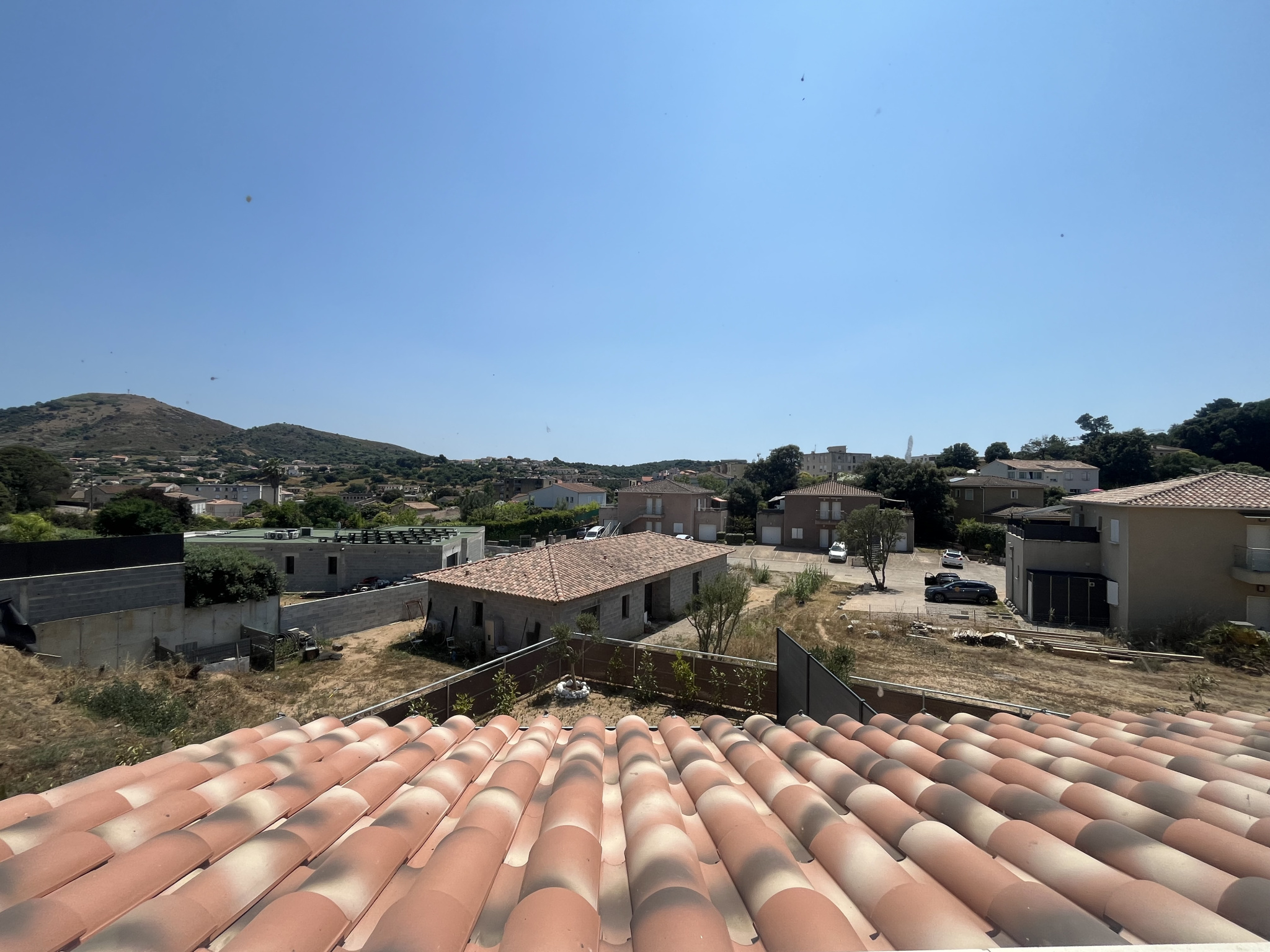AJACCIO - MAISON MITOYENNE DE 96 m2 - MEZZAVIA