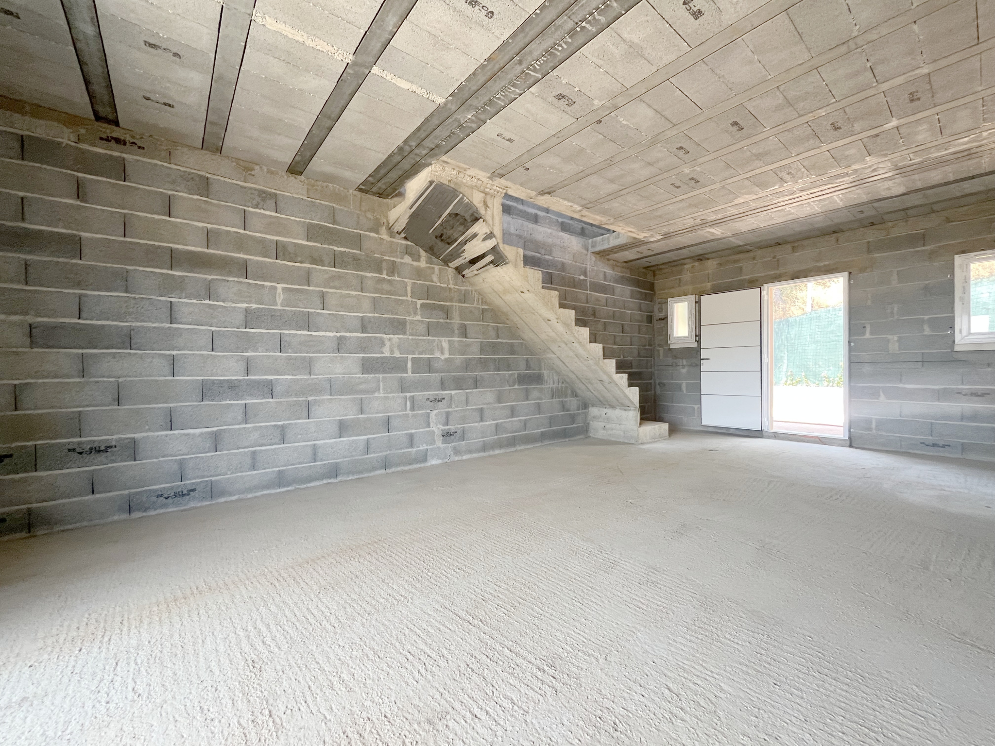 AJACCIO - MAISON MITOYENNE DE 96 m2 - MEZZAVIA