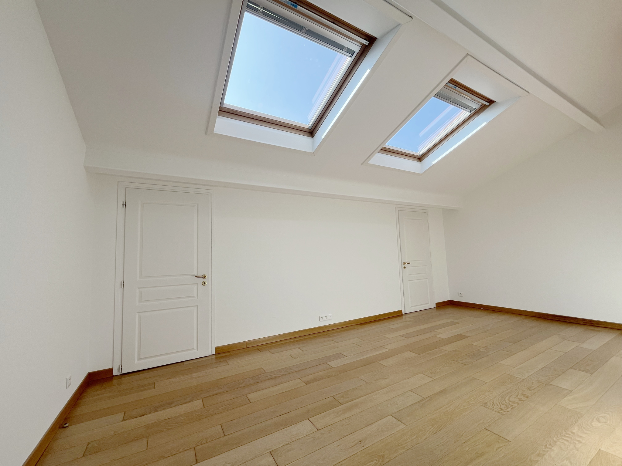 AJACCIO - SUPERBE DUPLEX DE 160 m2 -  ROUTE DES SANGUINAIRES BARBICAJA