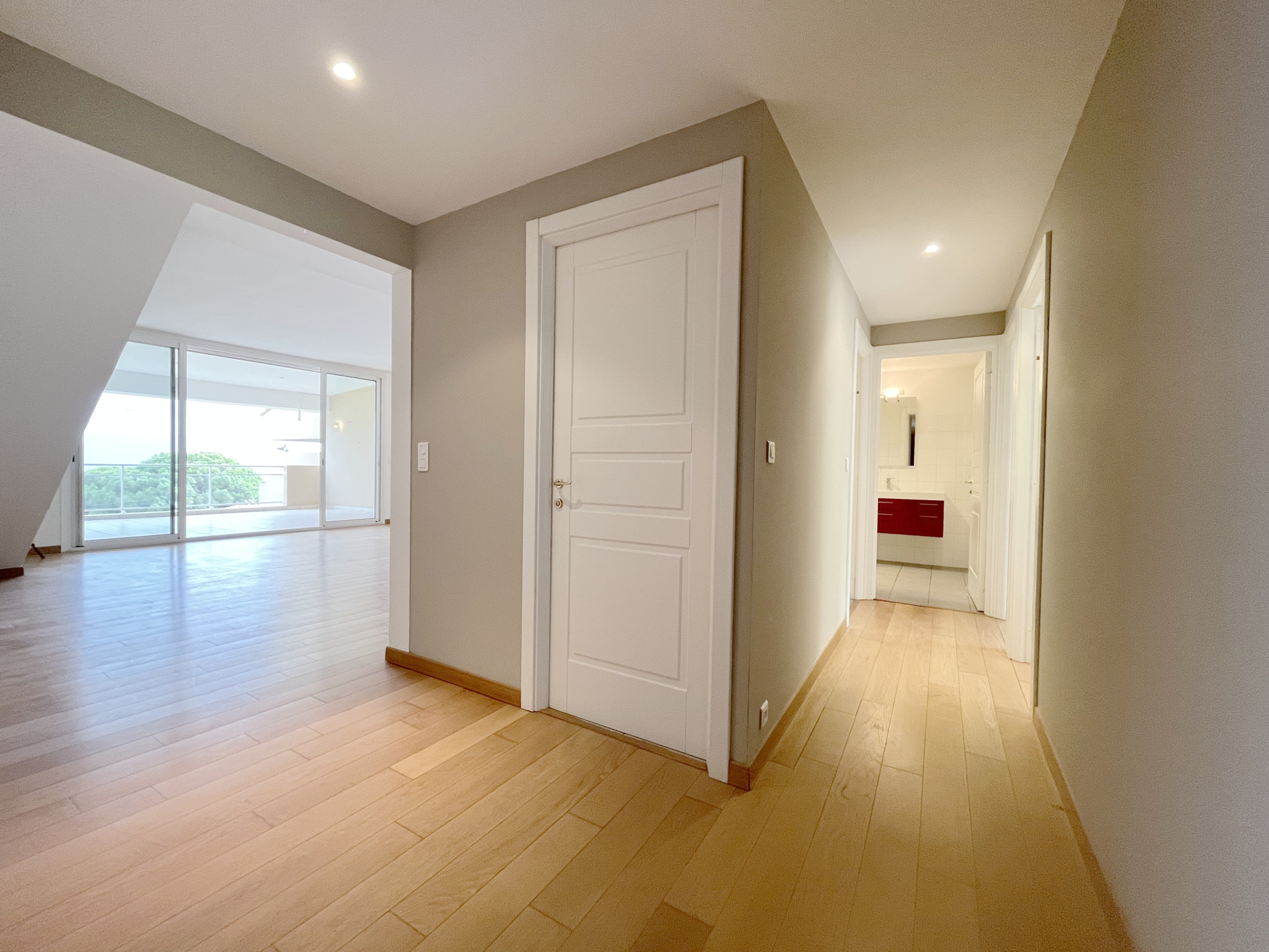 AJACCIO - SUPERBE DUPLEX DE 160 m2 -  ROUTE DES SANGUINAIRES BARBICAJA