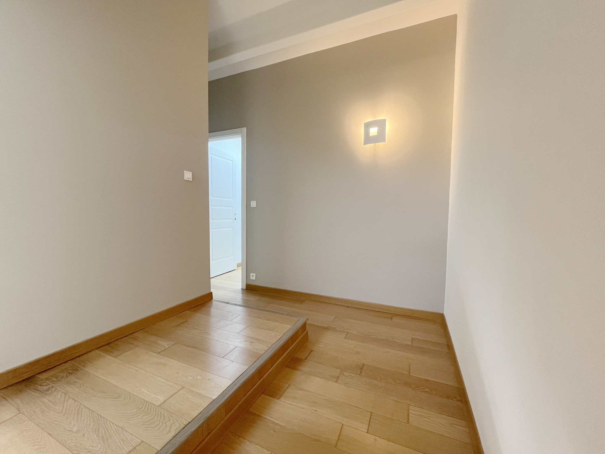 AJACCIO - SUPERBE DUPLEX DE 160 m2 -  ROUTE DES SANGUINAIRES BARBICAJA
