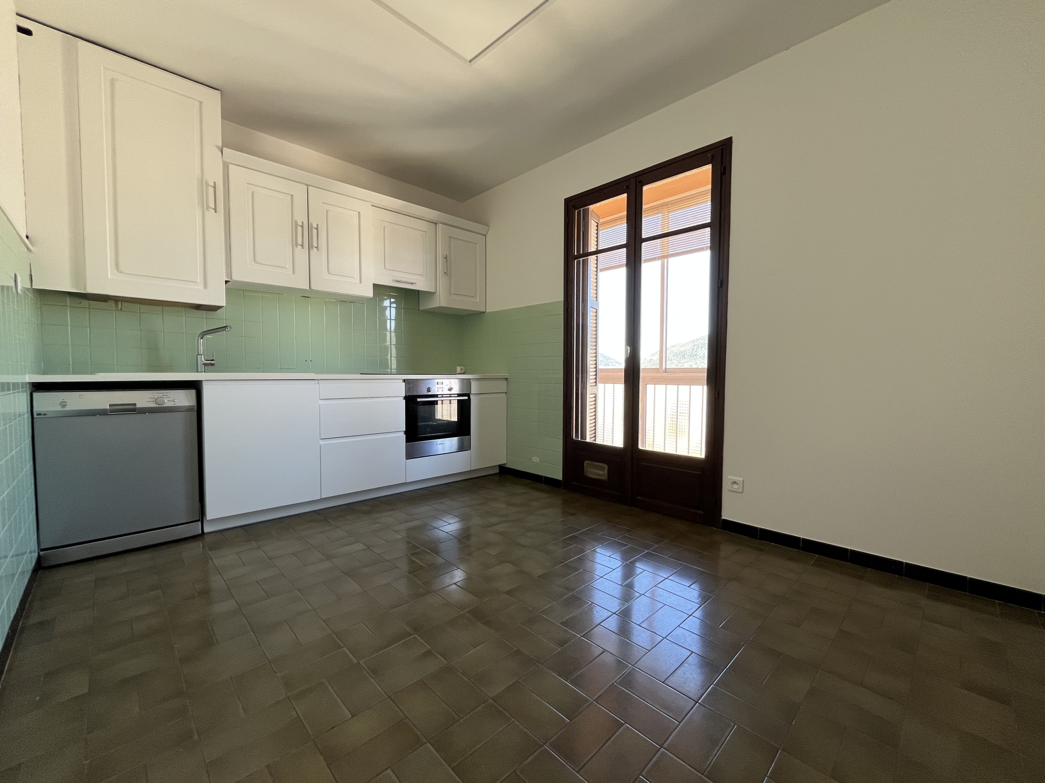 AJACCIO - T3 PIETRALBA DE 77 M2  AU DERNIER ETAGE VUE PANORAMIQUE