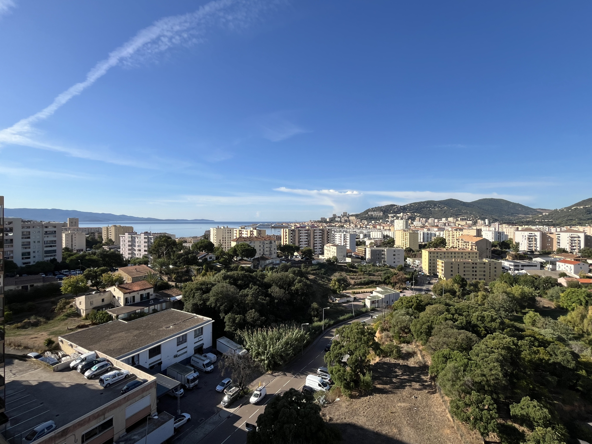 AJACCIO - T3 PIETRALBA DE 77 M2  AU DERNIER ETAGE VUE PANORAMIQUE
