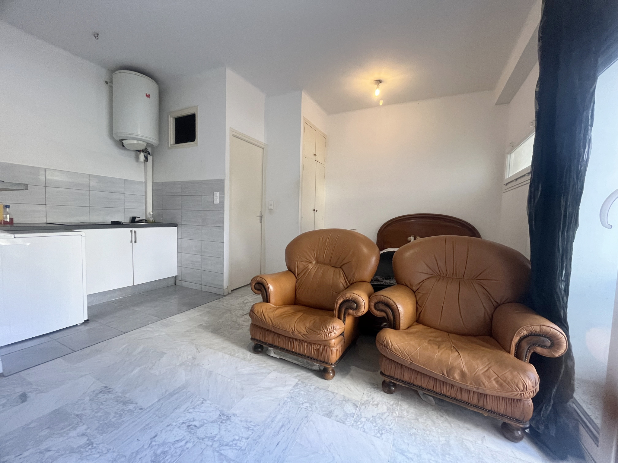 AJACCIO - ROUTE DES SANGUINAIRES STUDIO DE 22,69 M2 AVEC TERRASSE