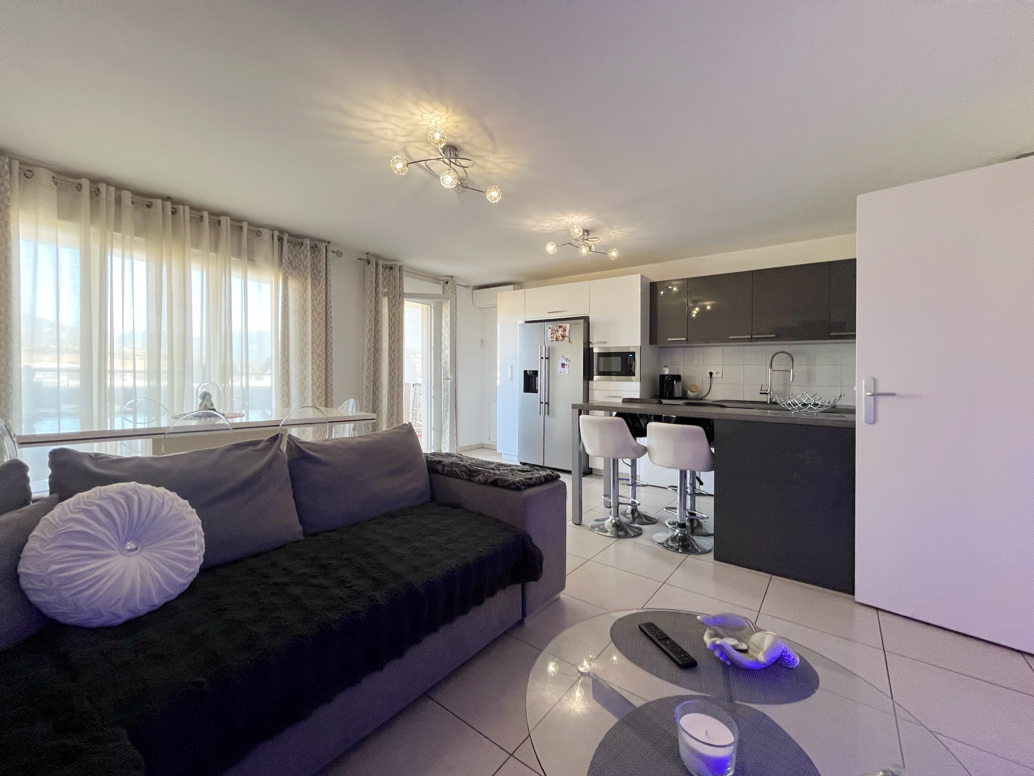 4 pièces 80 m2 récent avec terrasse de 12m2