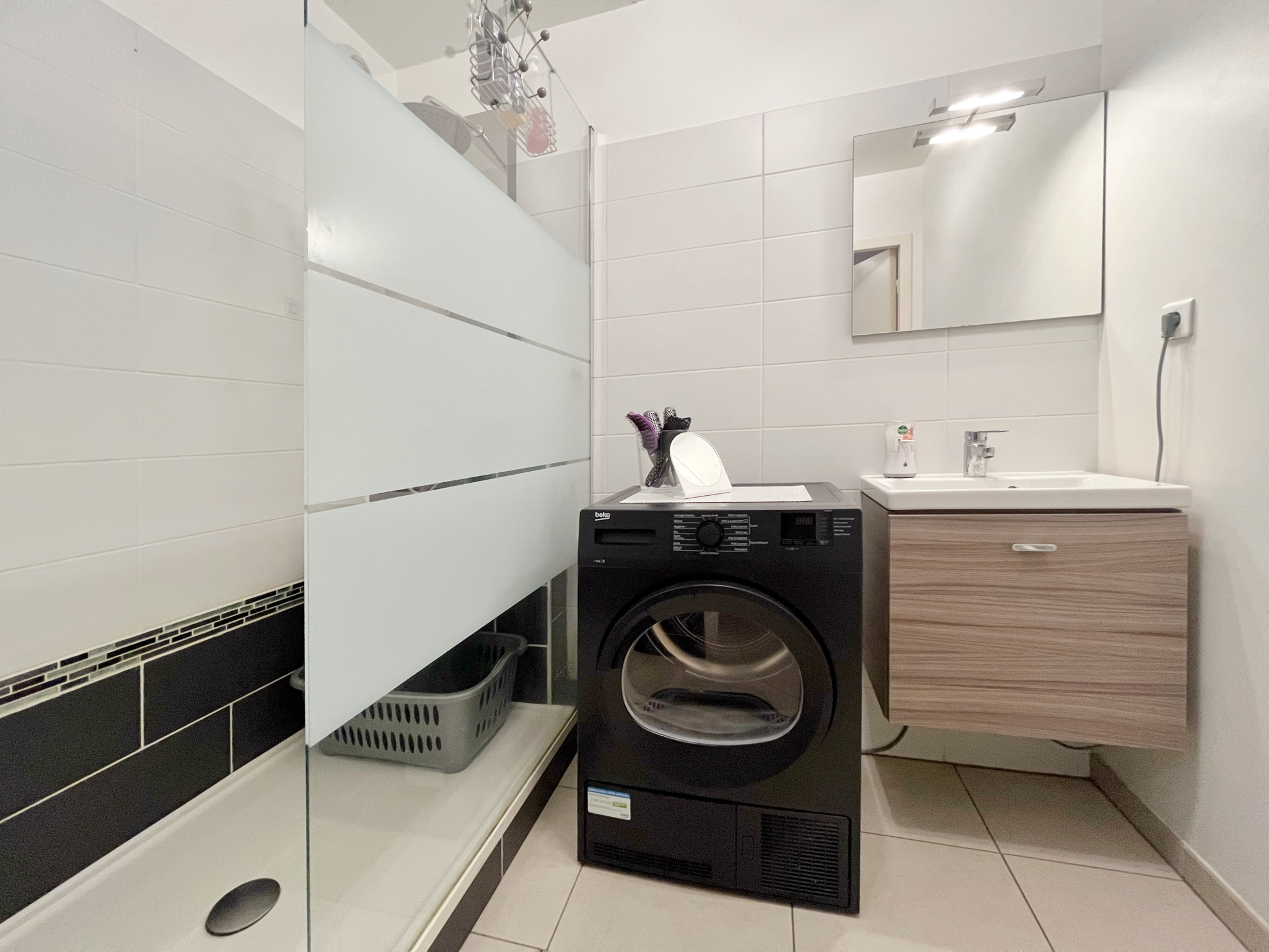 4 pièces 80 m2 récent avec terrasse de 12m2