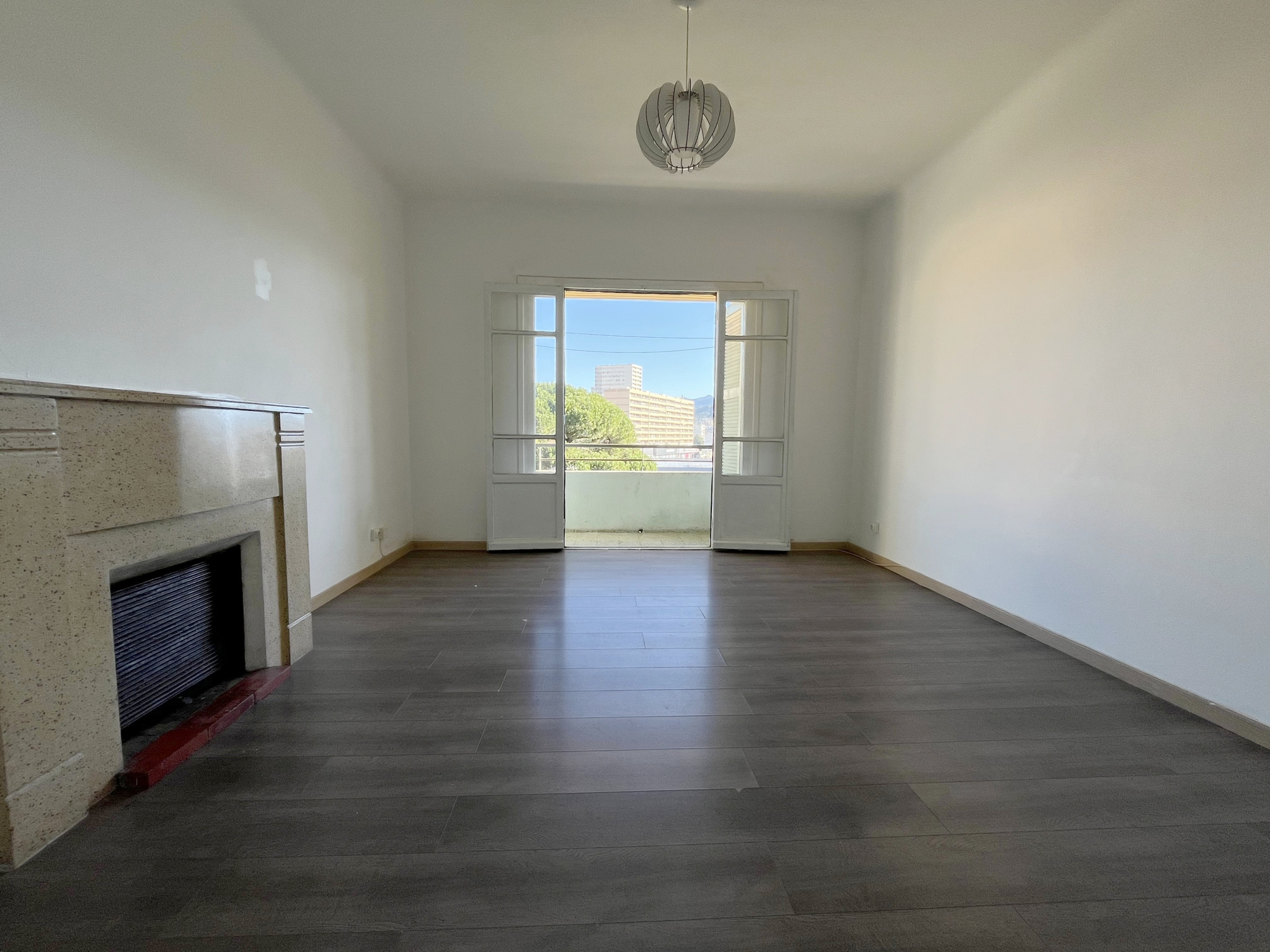 AJACCIO - T3 DE 65,99 M2 LOI CARREZ ENTREE DE VILLE