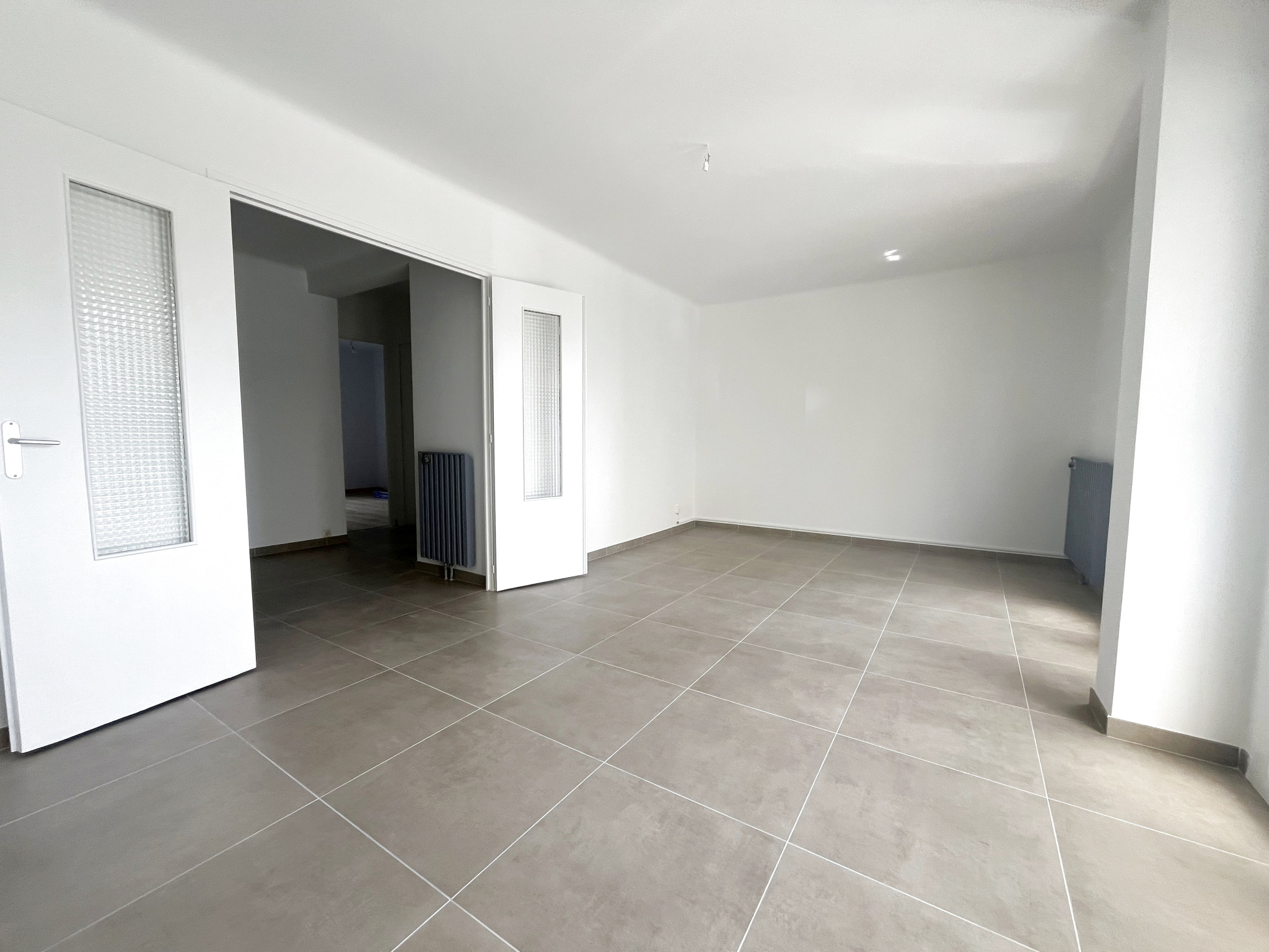 AJACCIO -  GRAND T3 REFAIT A NEUF QUARTIER LORETTO