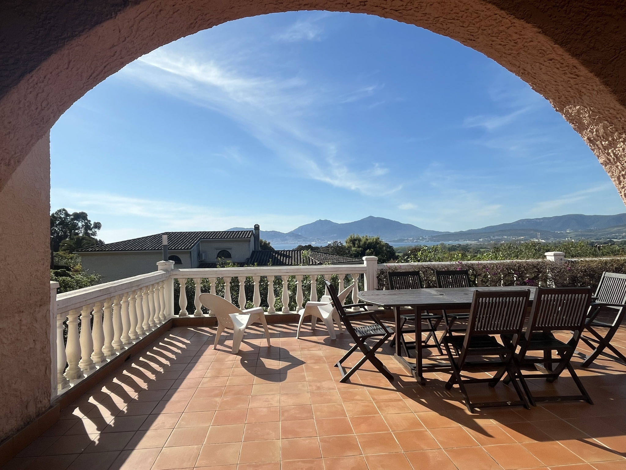 PORTICCIO - VILLA DE CHARMES DE 515 m2 AVEC PISCINE ET VUE MER