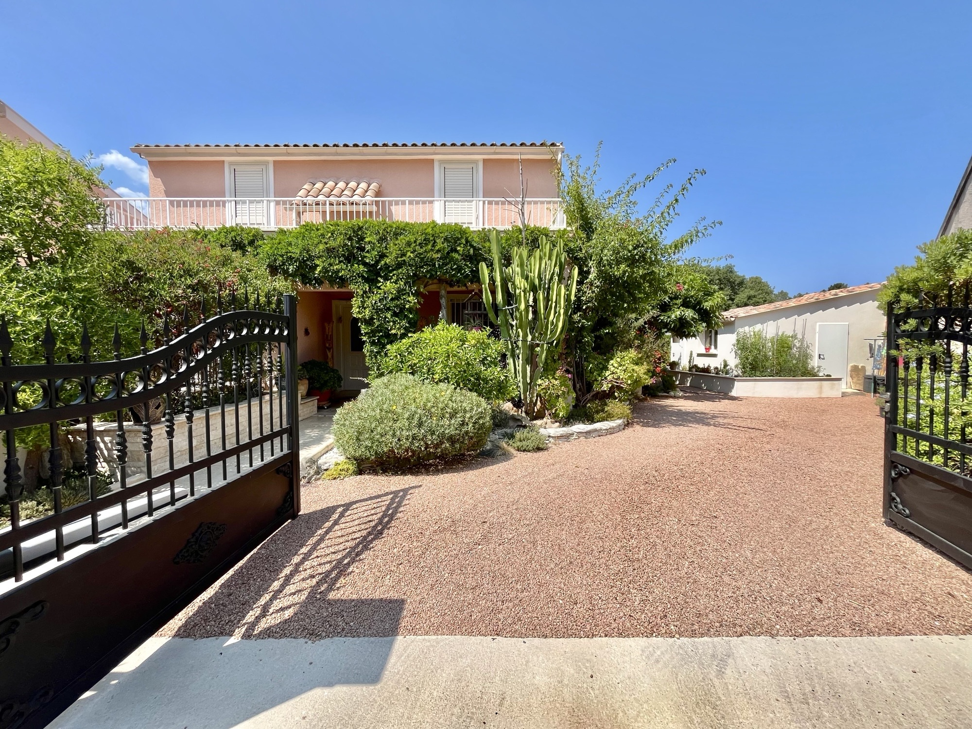 Maison familiale avec piscine-Centre Porto Vecchio