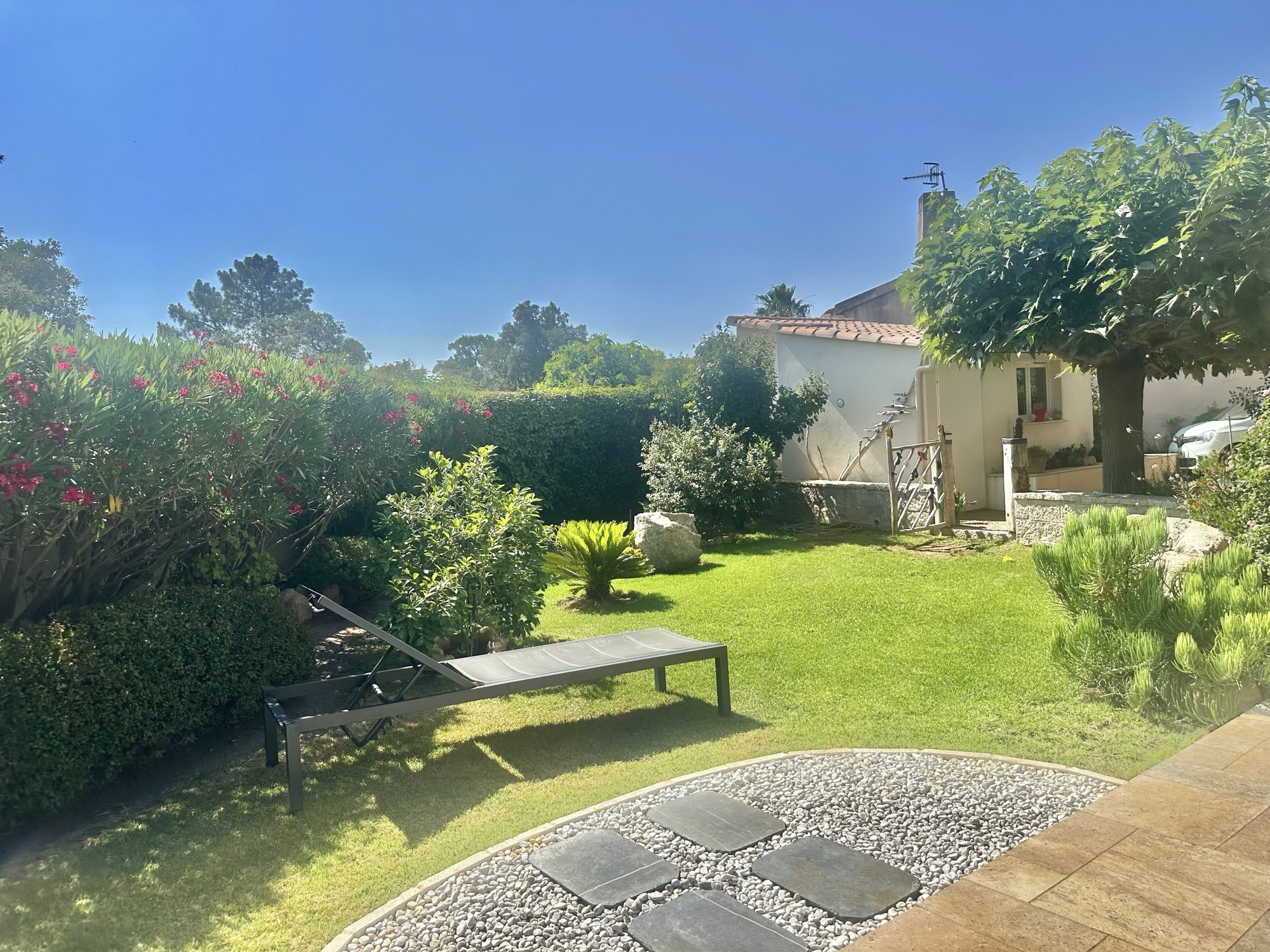 Maison familiale avec piscine-Centre Porto Vecchio