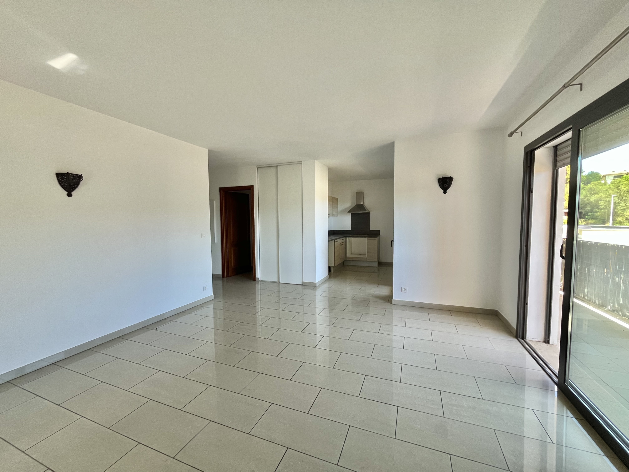 Appartement T3 à Porto-Vecchio, proche centre historique et port