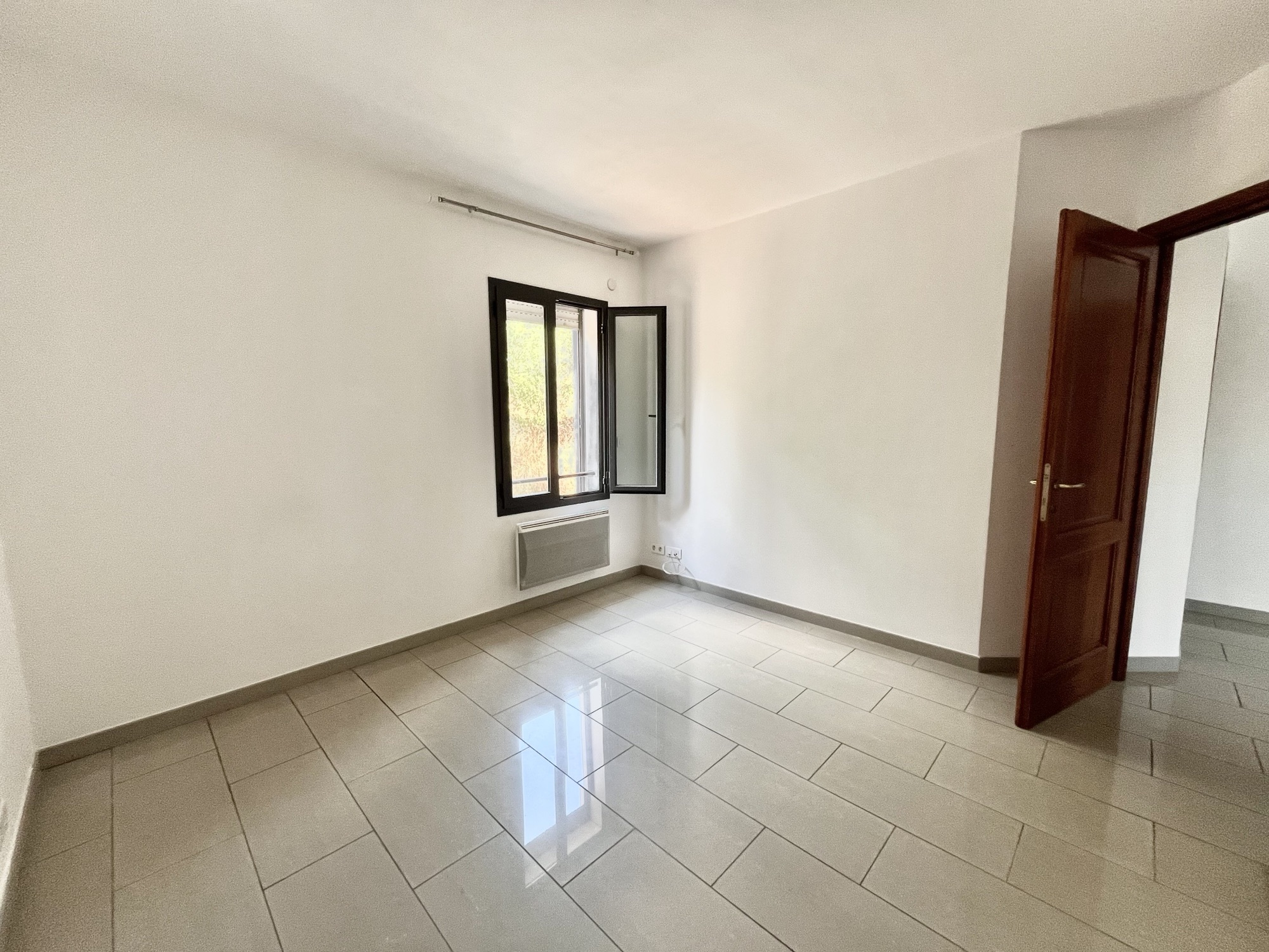 Appartement T3 à Porto-Vecchio, proche centre historique et port